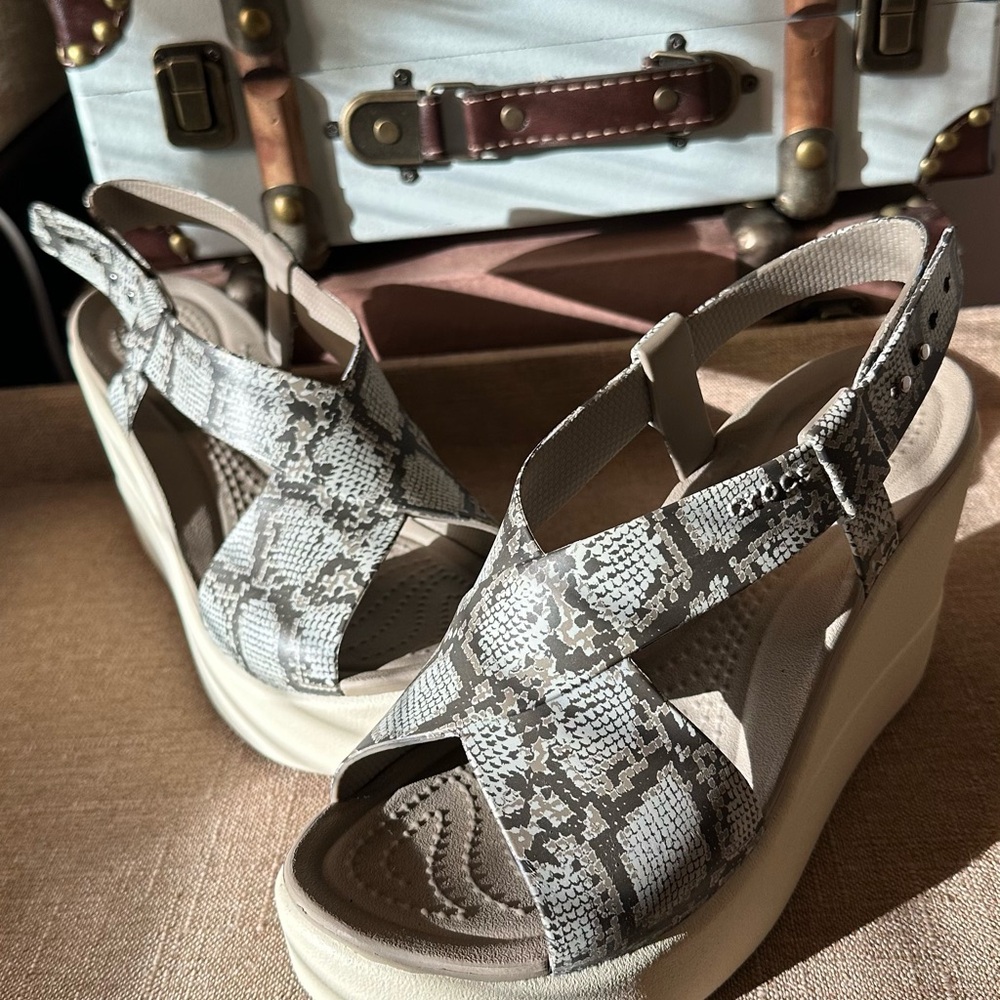 Brooklyn Snake Print Hi Wedge Crocs